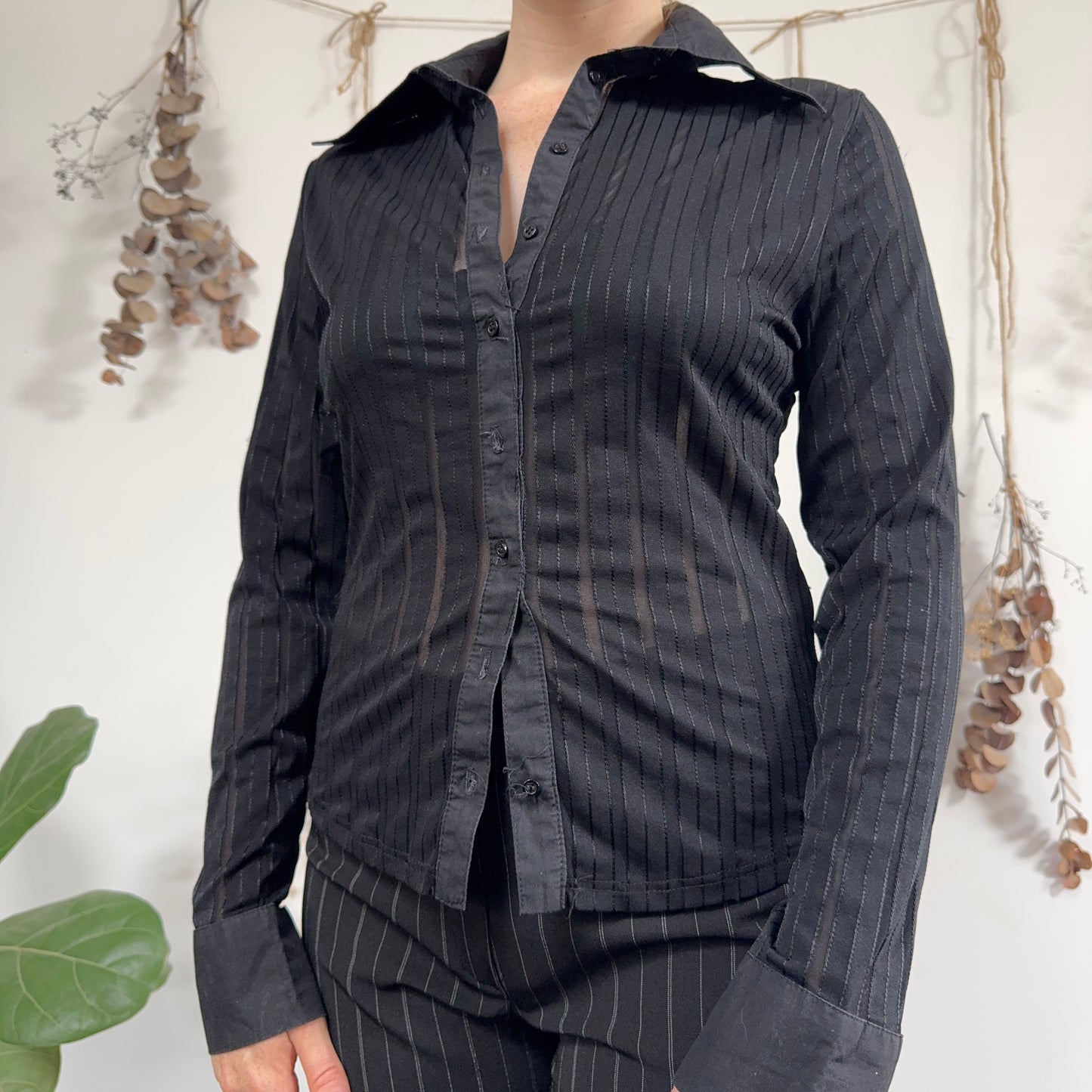 Black shirt - size M