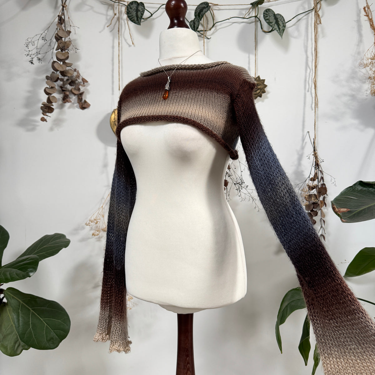 Knit cropped shrug - size S