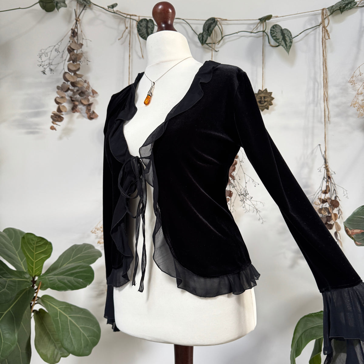 Black velvet top - size M
