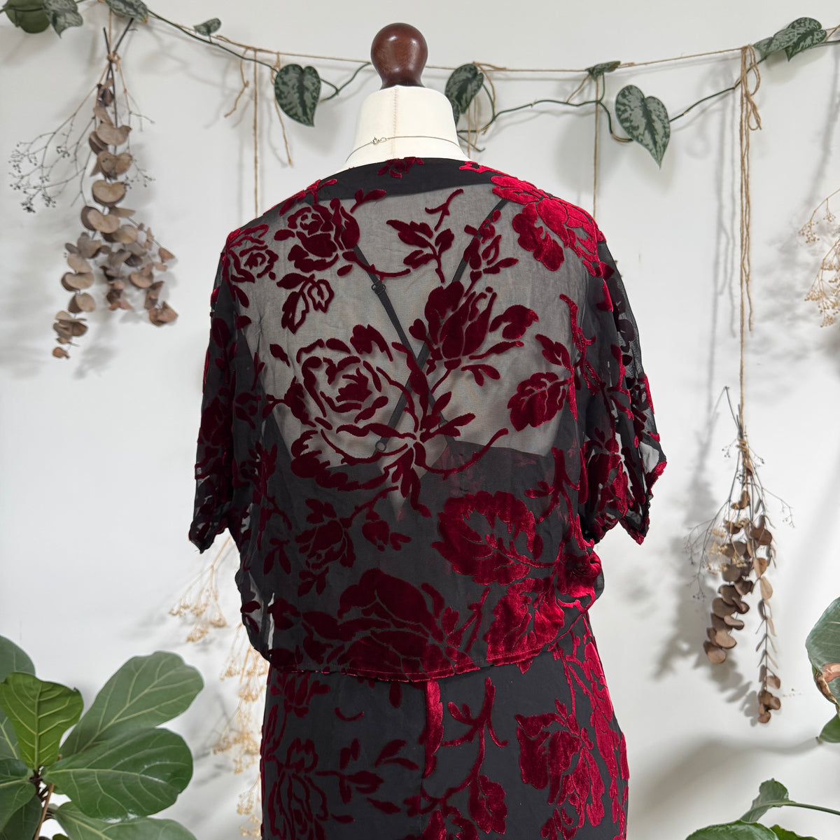 Red velvet gown - size XL