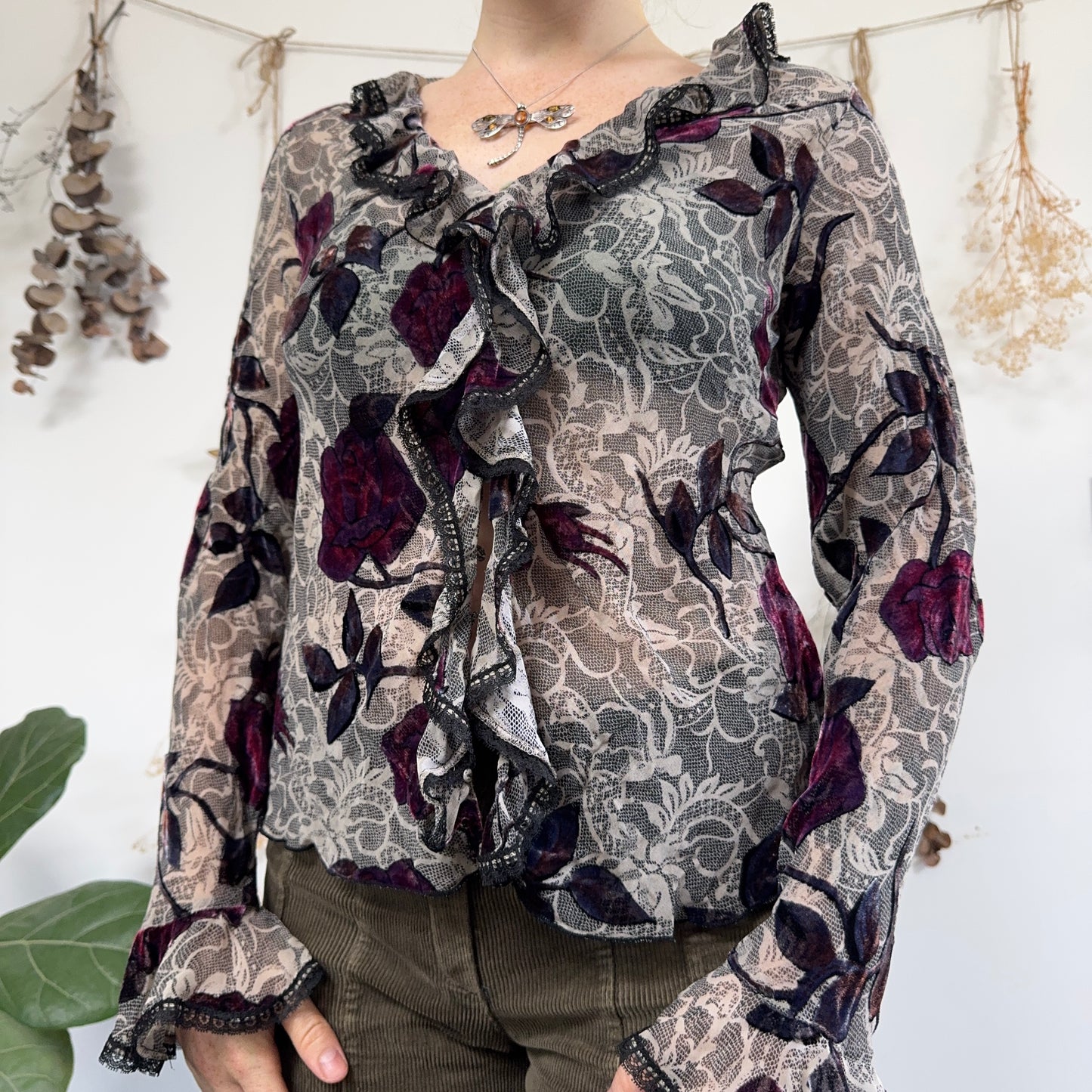 Ruffle blouse - size M