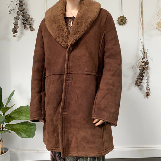 Brown sheepskin coat - size L