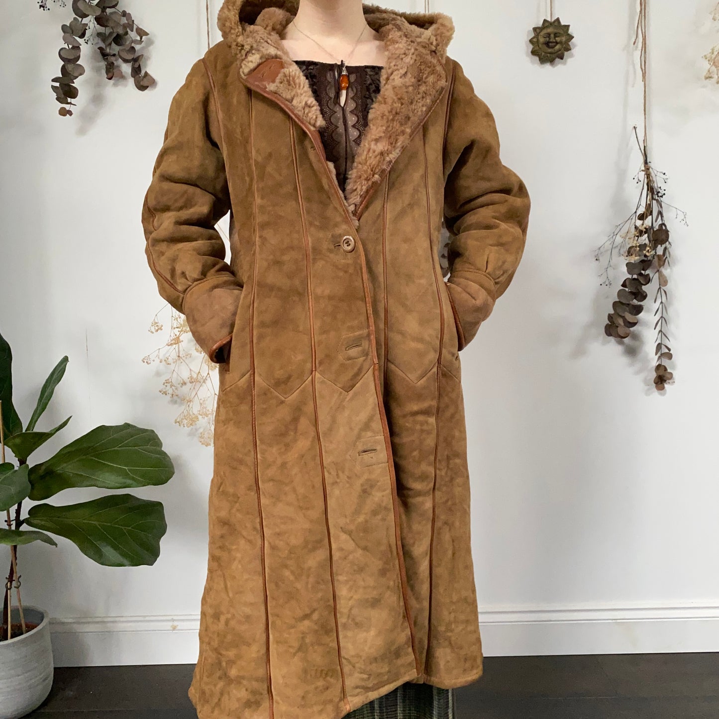 Camel sheepskin coat - size M