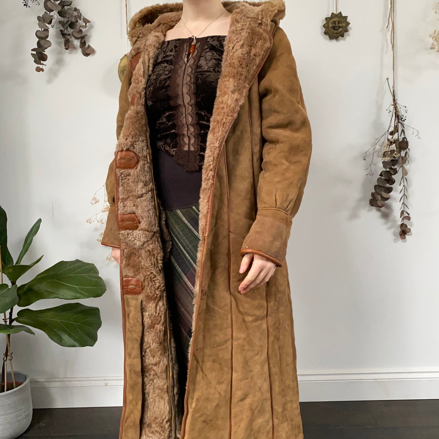 Camel sheepskin coat - size M