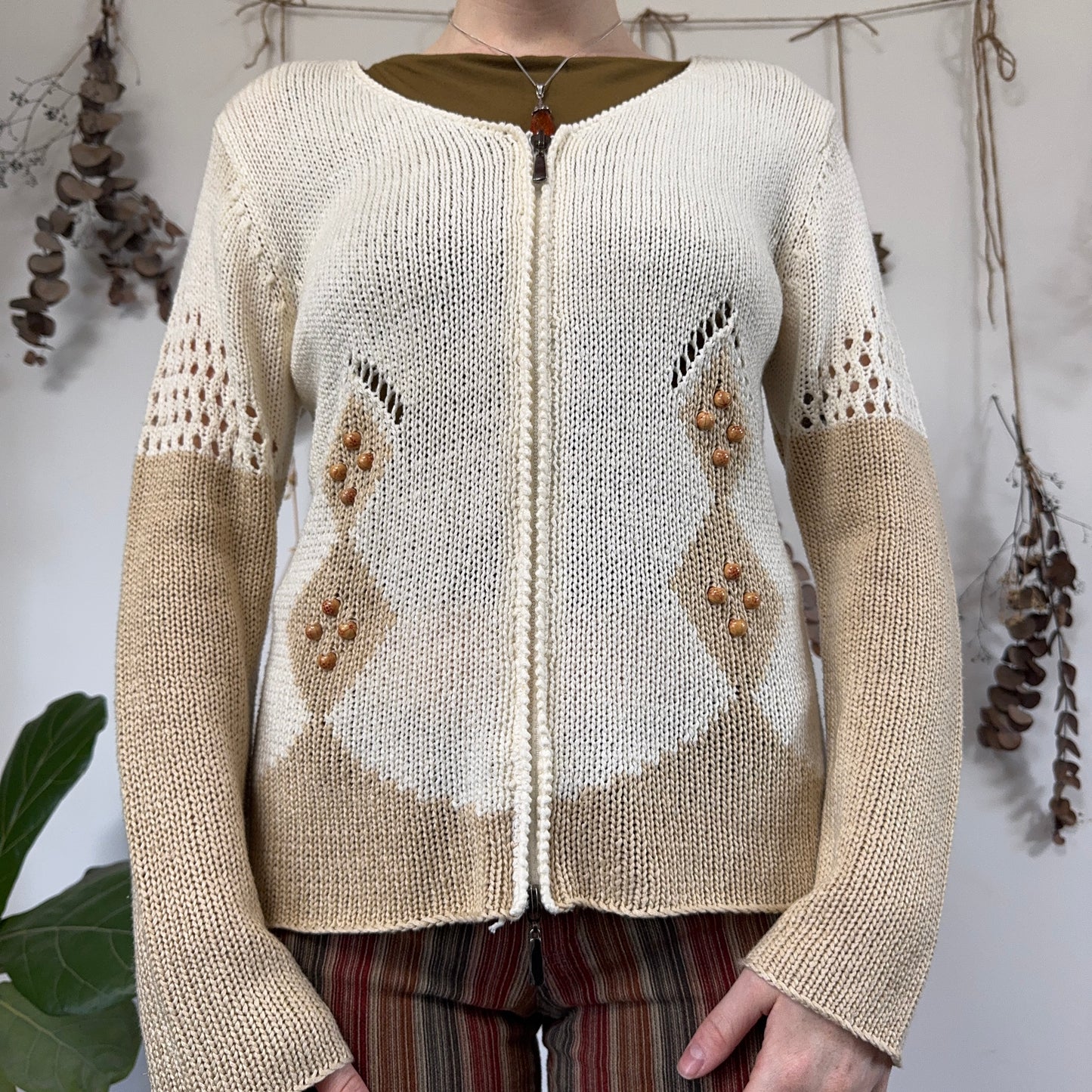 Cream knit jumper - size M/L