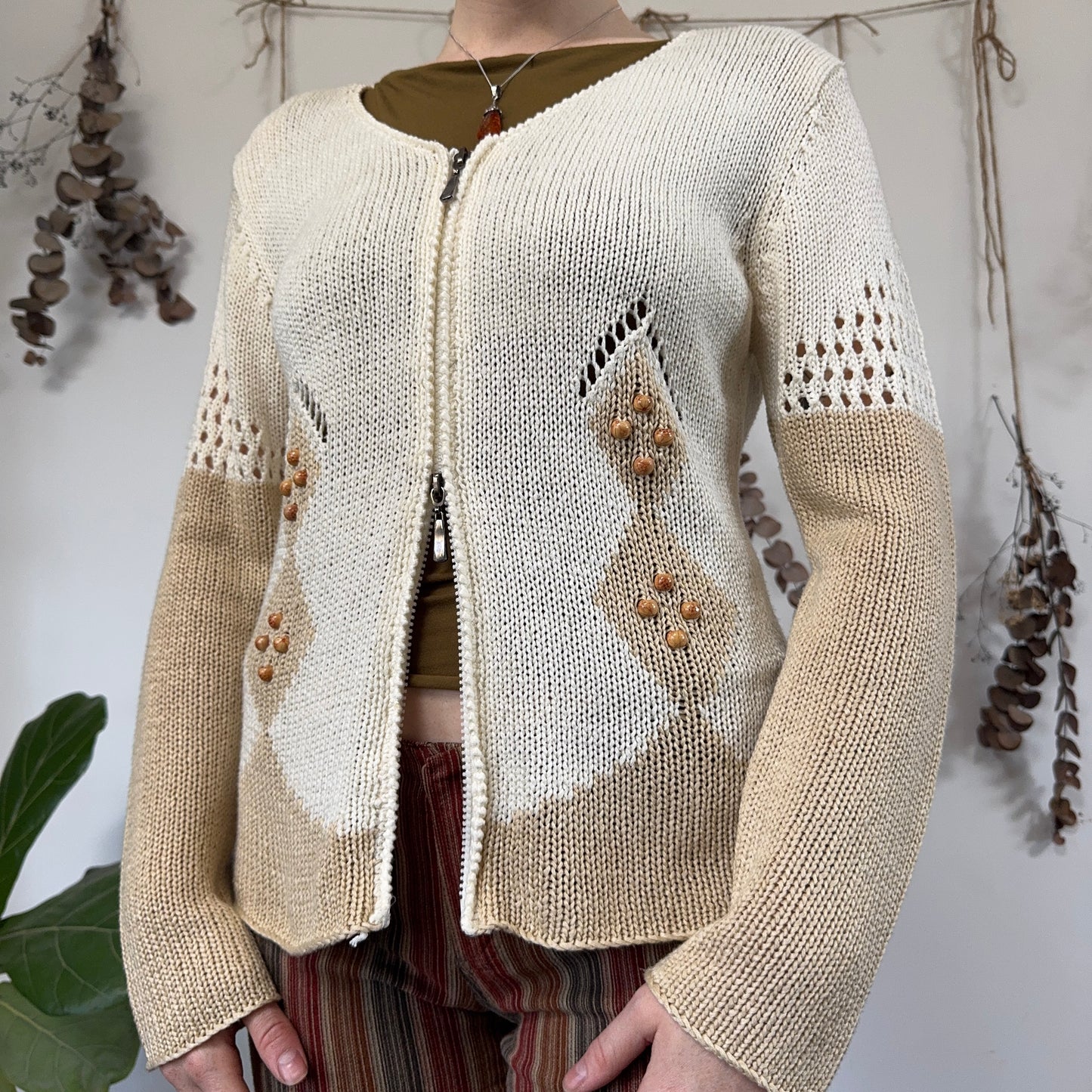 Cream knit jumper - size M/L