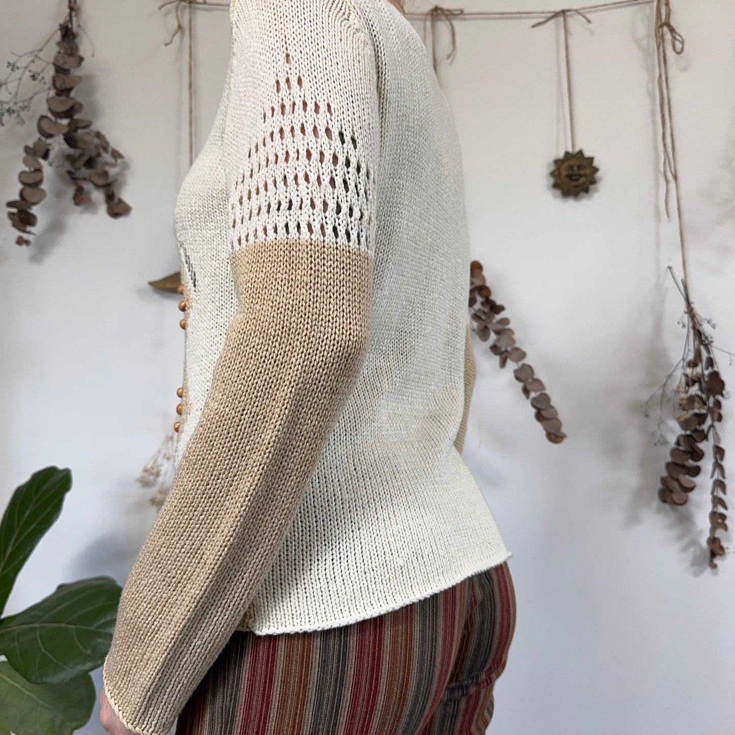 Cream knit jumper - size M/L