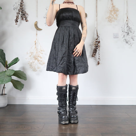 Black dress - size M