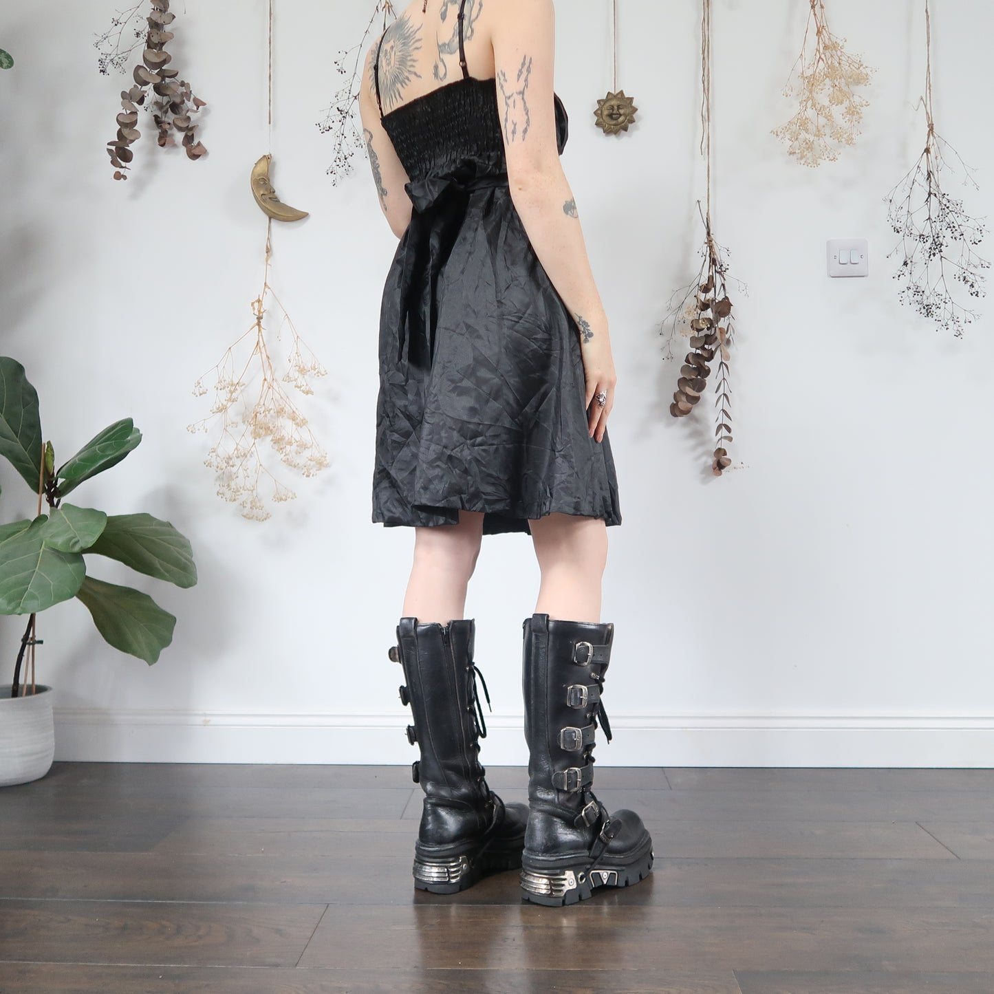 Black dress - size M
