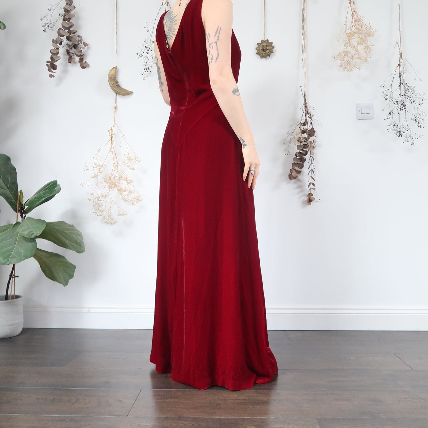 Red velvet dress - size M