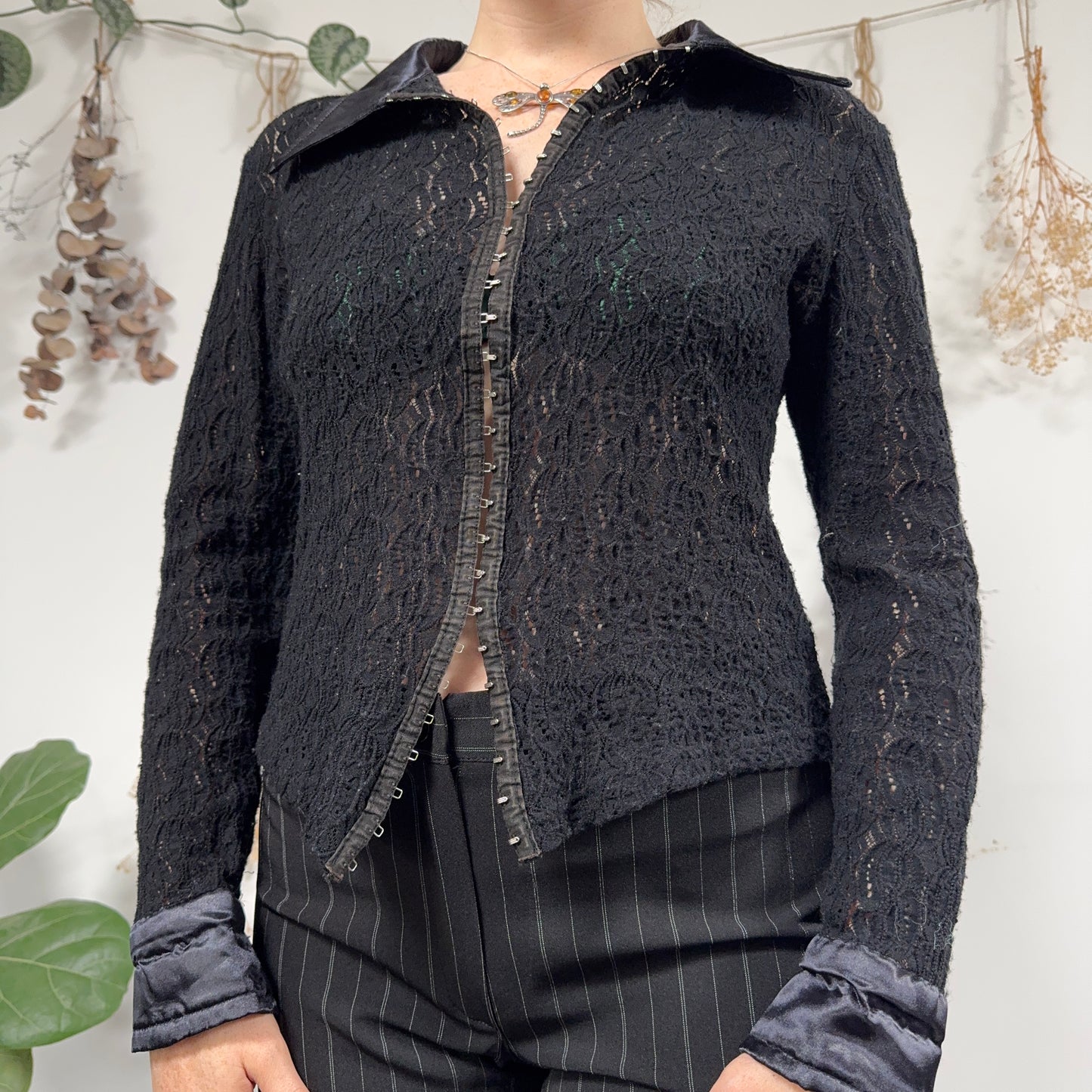 Black lace shirt - size L