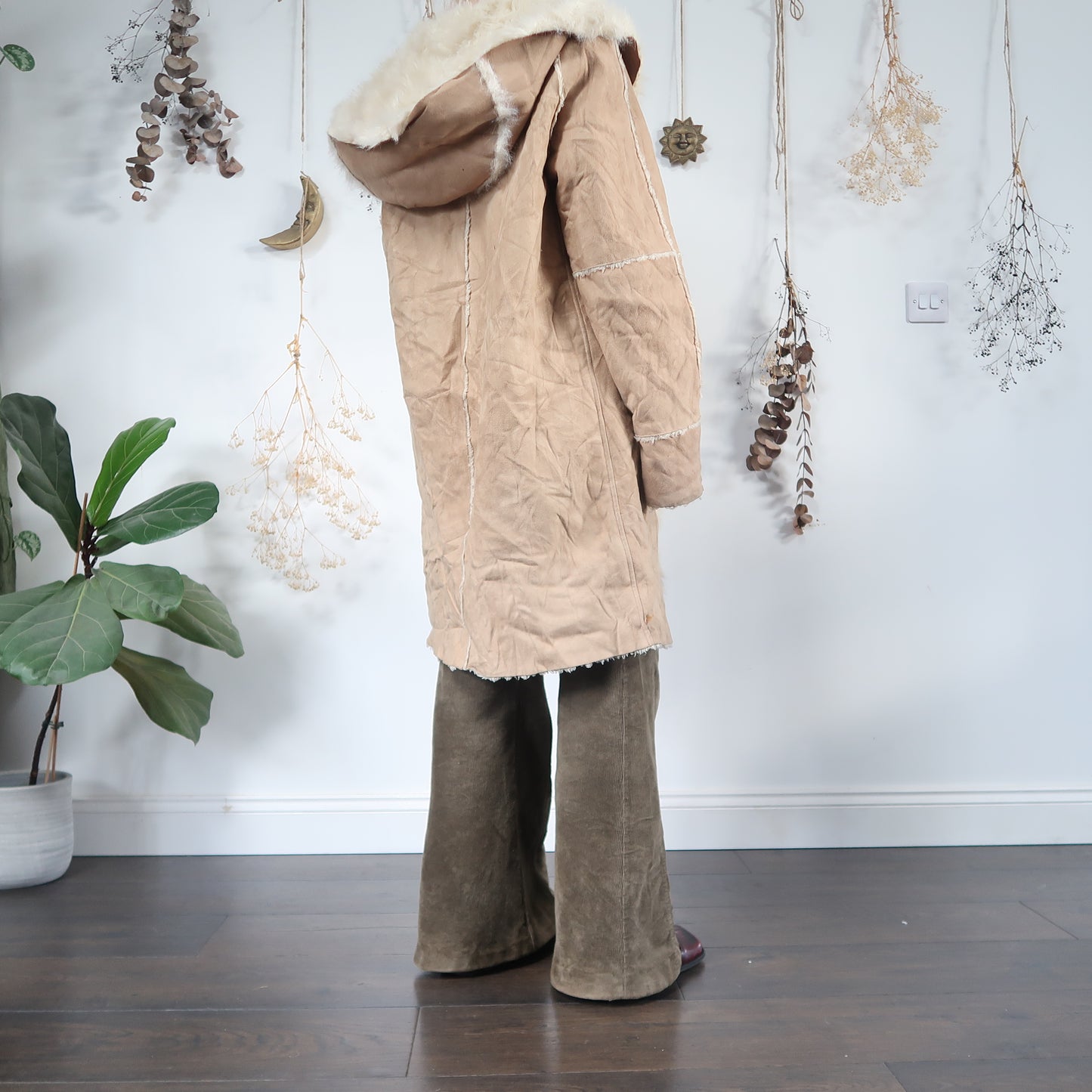 Cream hooded coat - size M/L
