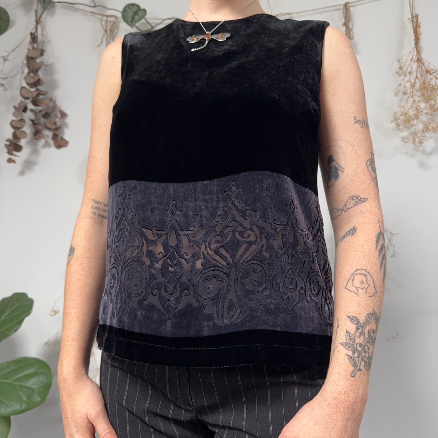 Velvet top - size M