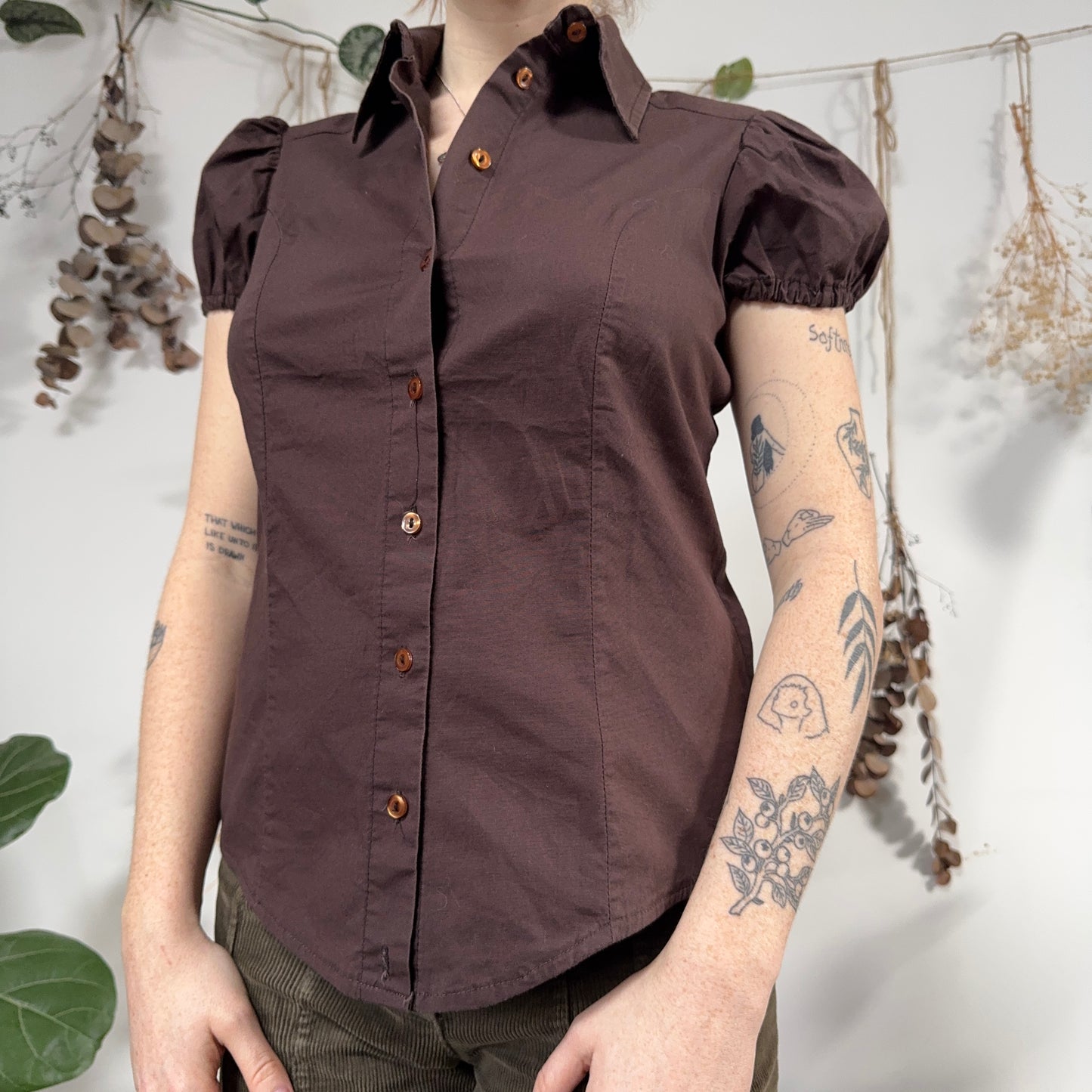 Brown shirt - size M