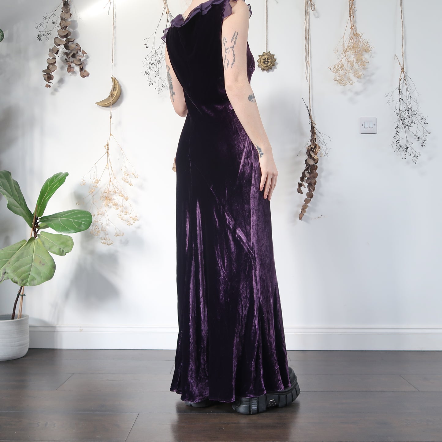Purple velvet dress - size M