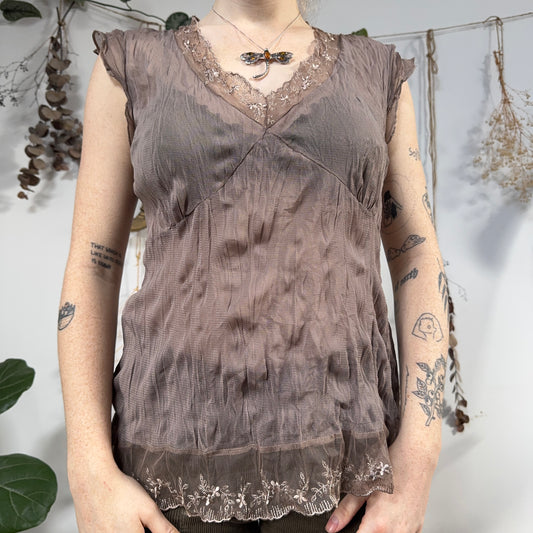 Taupe mesh top - size L