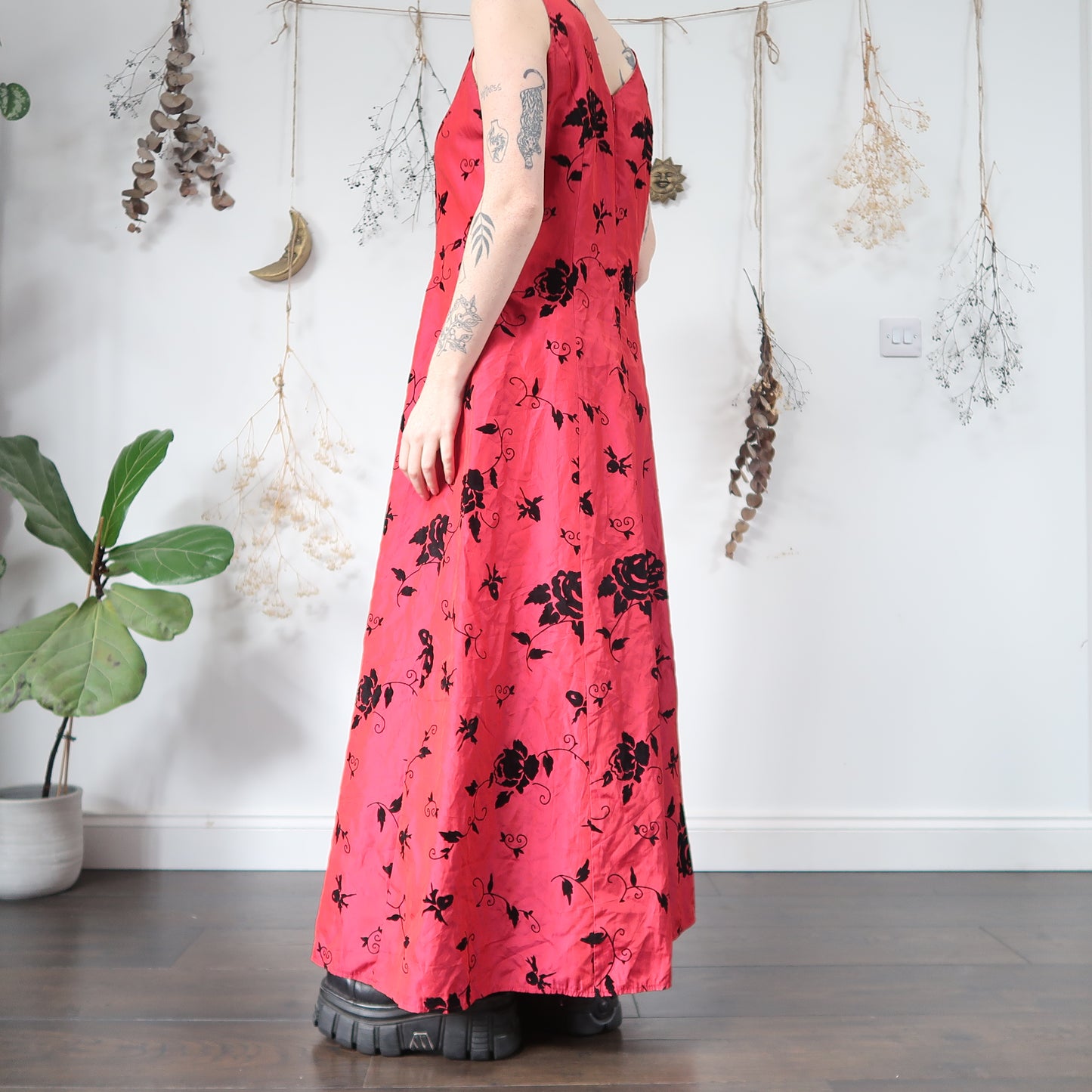Red iridescent dress - size M/L