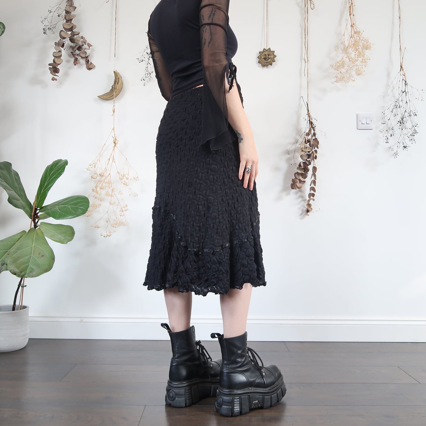 Black skirt - size L