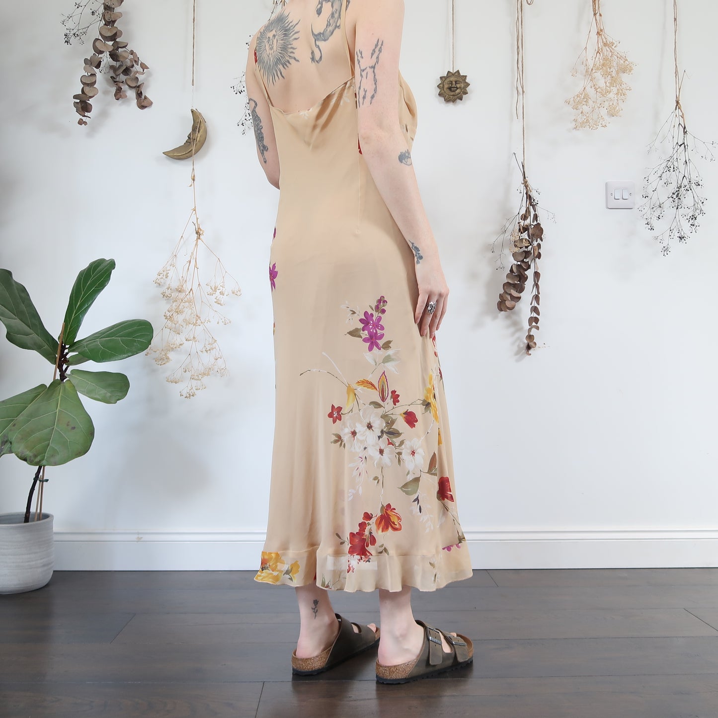 Floral dress - size M/L