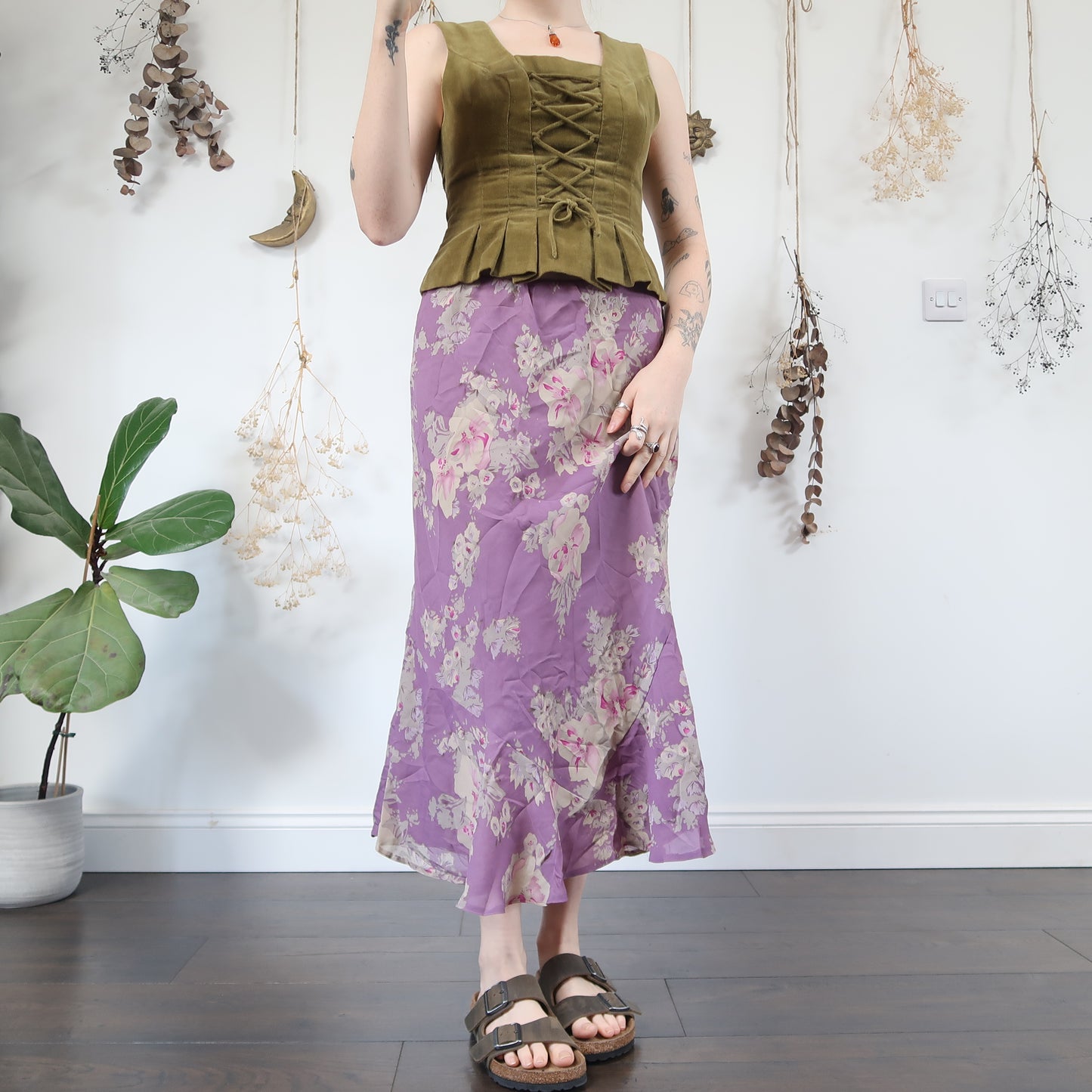 Lilac floral skirt - size M/L