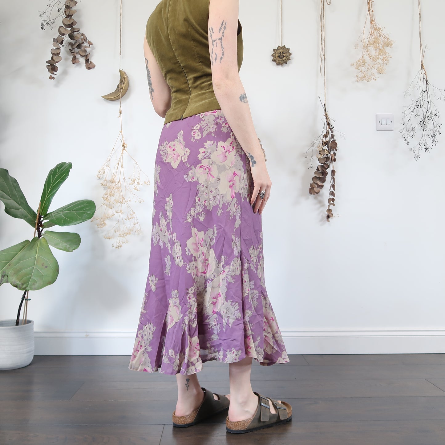 Lilac floral skirt - size M/L
