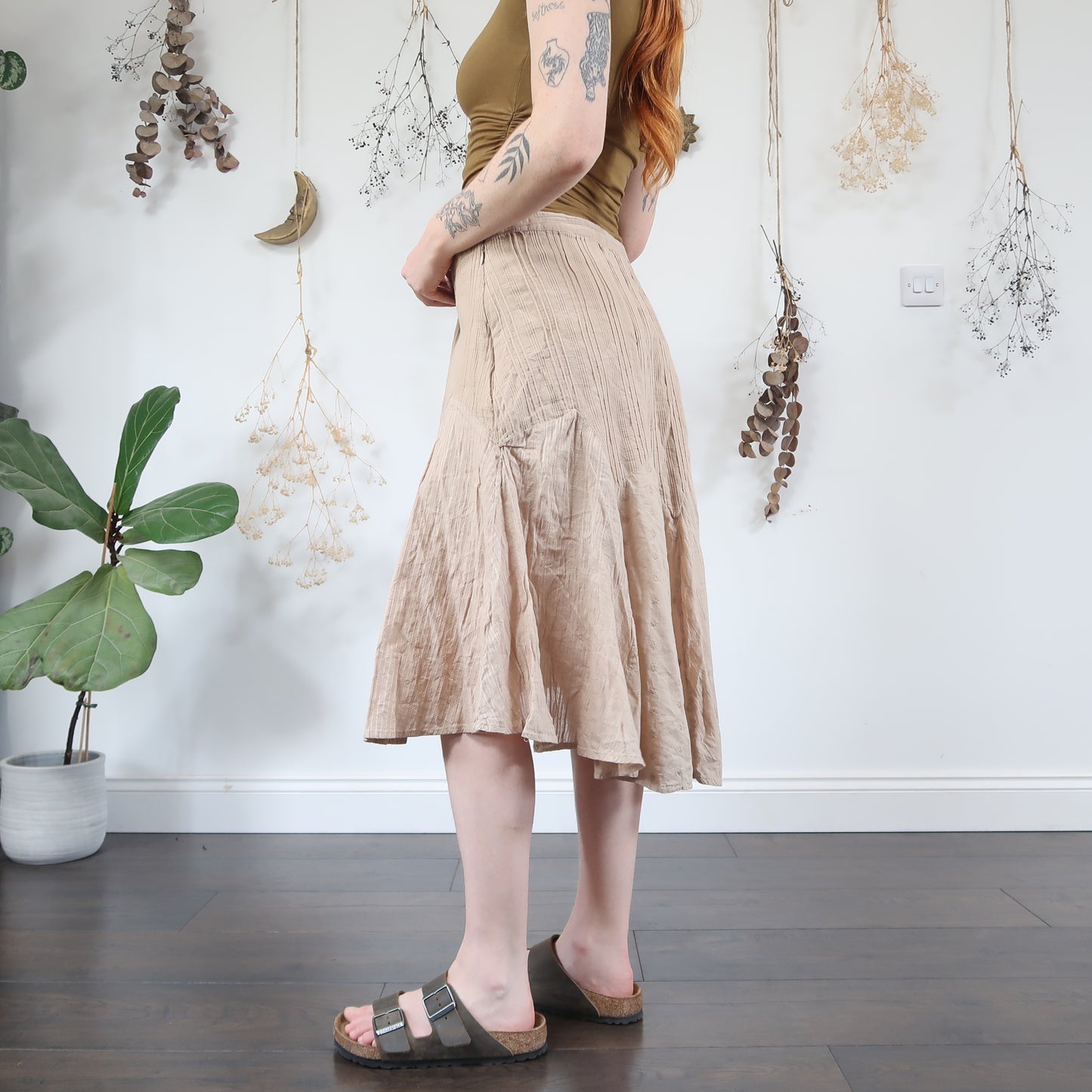 Beige midi skirt - size L/XL
