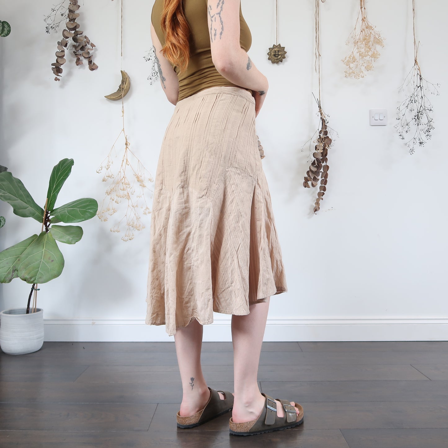 Beige midi skirt - size L/XL