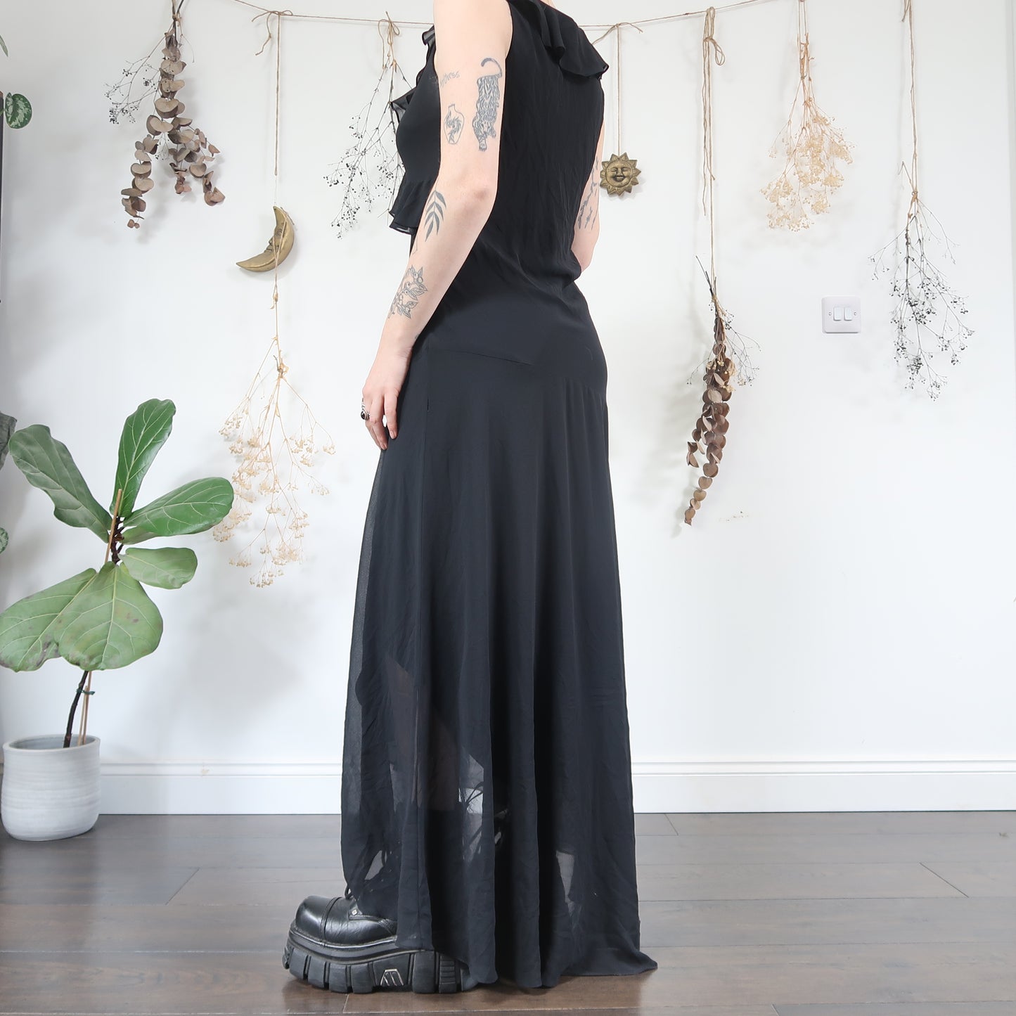 Black flowy dress - size M