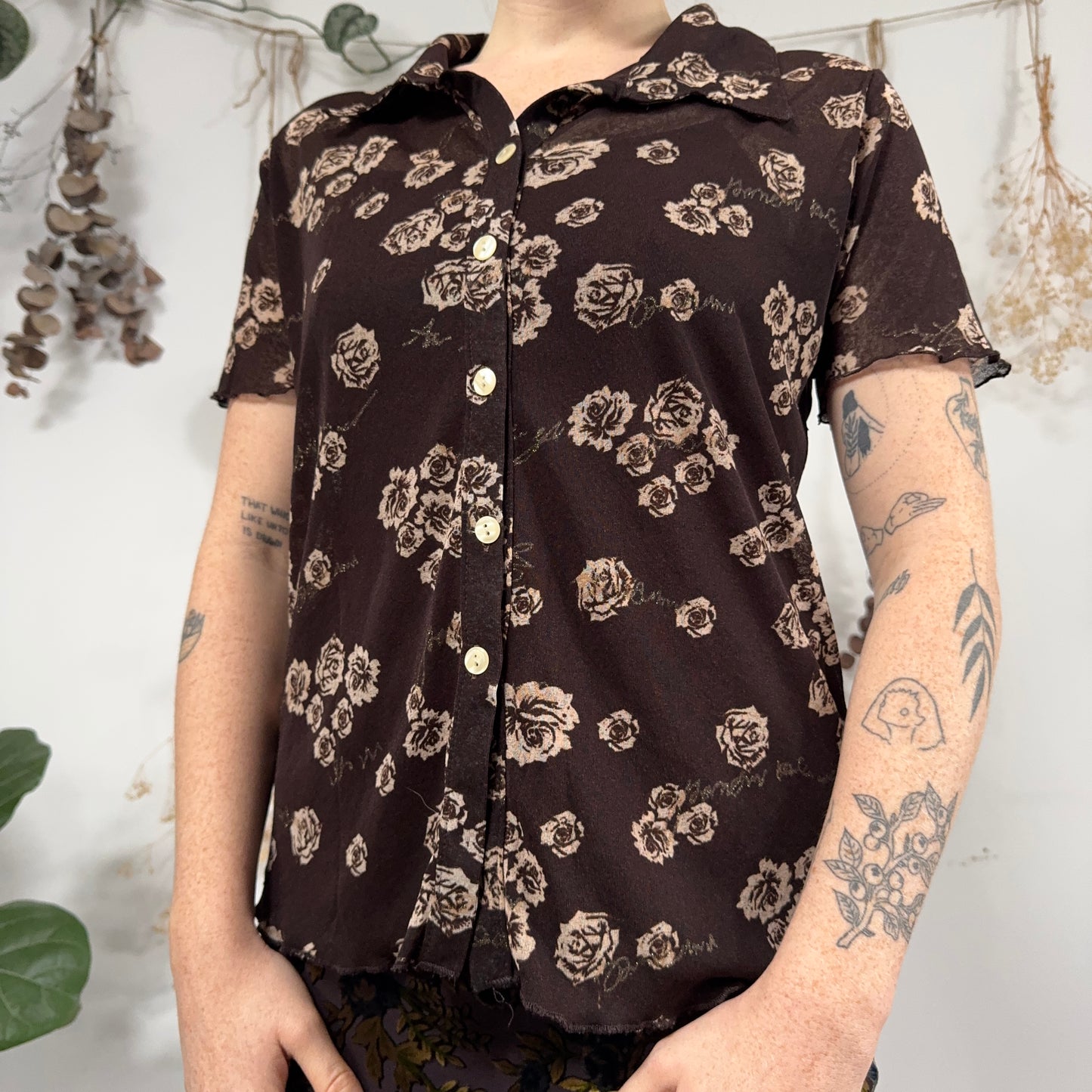 Brown floral mesh shirt - size L/XL