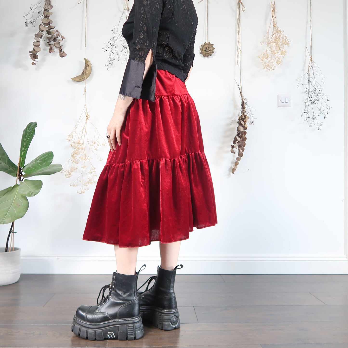 Red velvet skirt - size XS