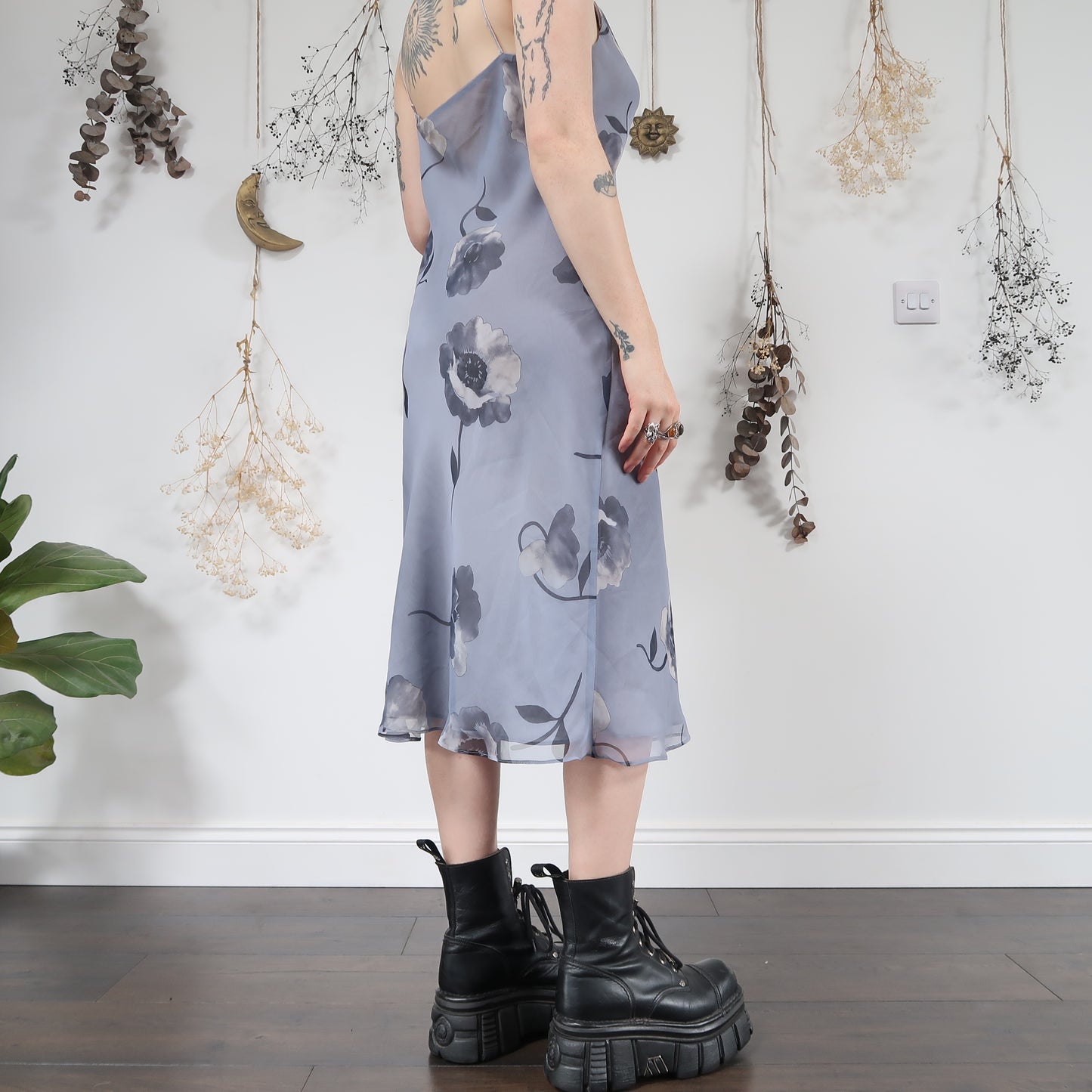 Blue floral dress - size 12/14