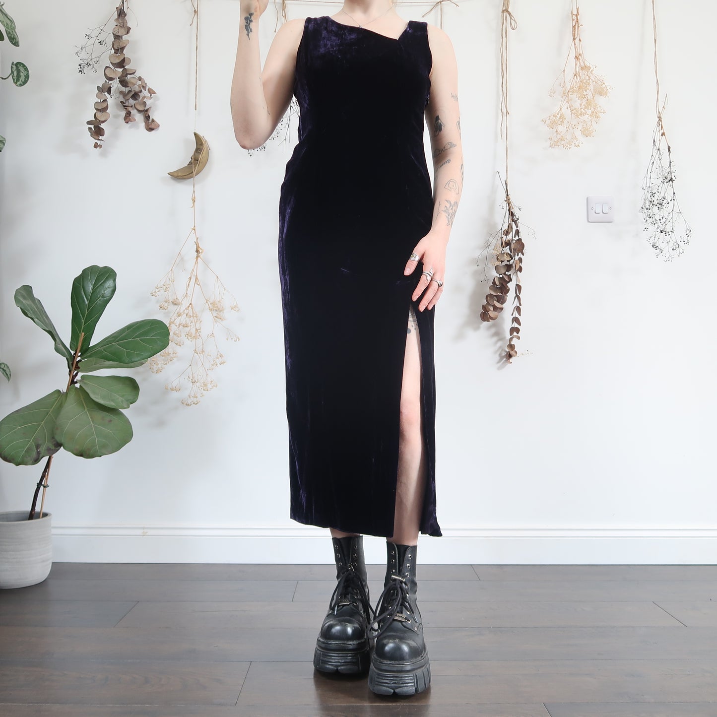 Purple velvet dress - size M