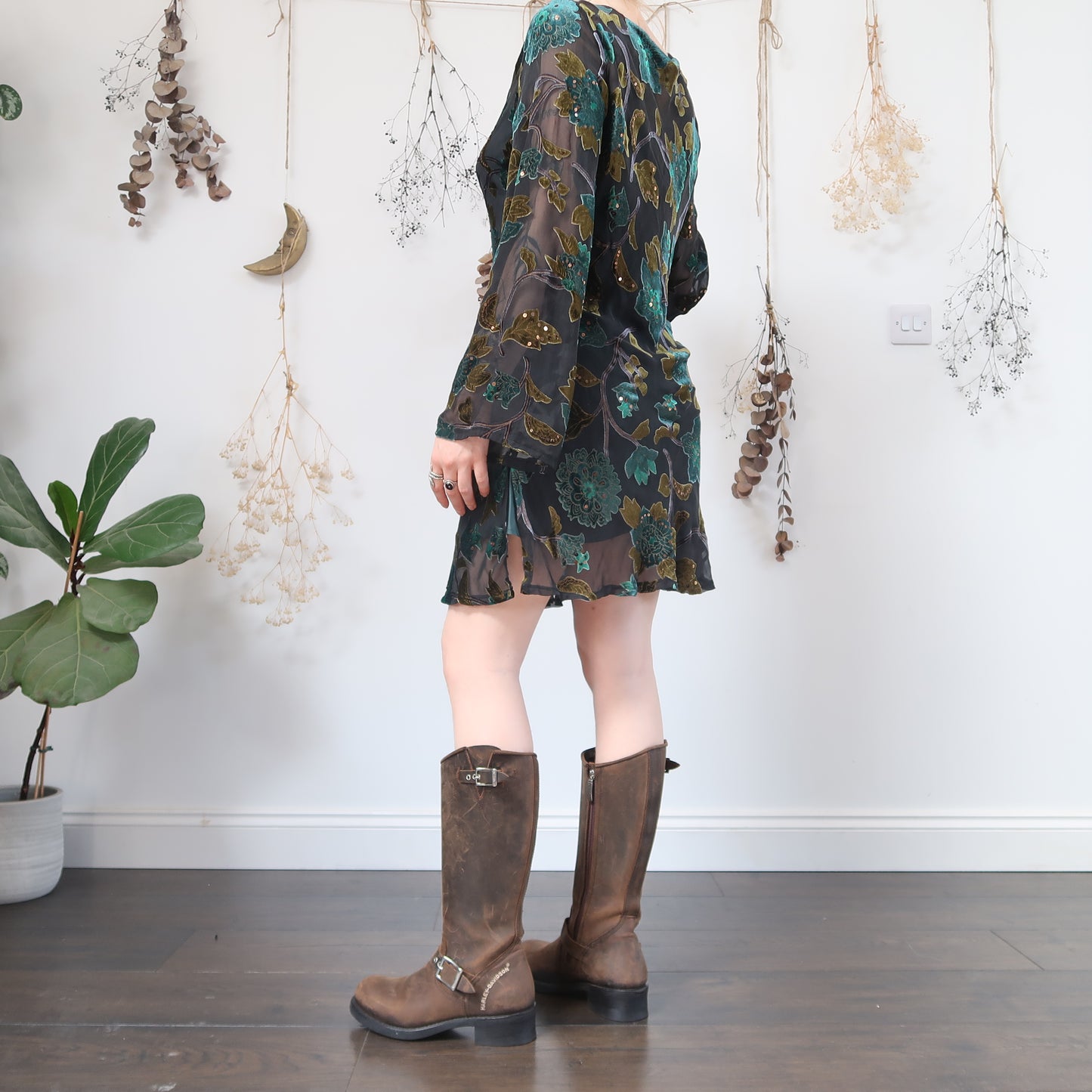 Velvet embossed dress - size L