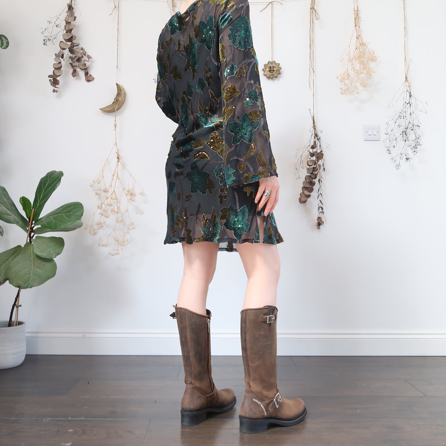 Velvet embossed dress - size L
