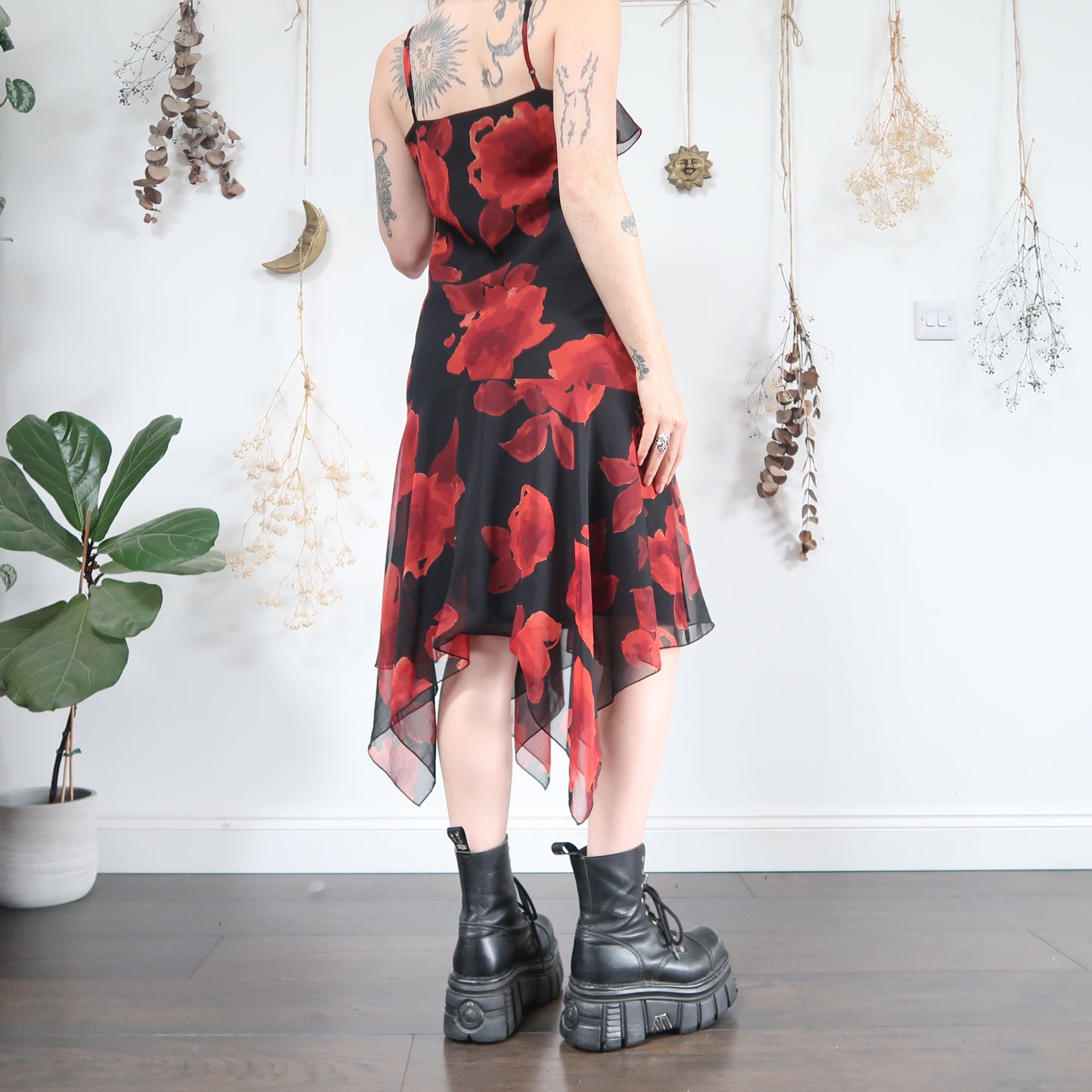 Red floral dress - size M