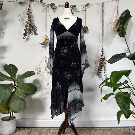 Witchy dress - size M