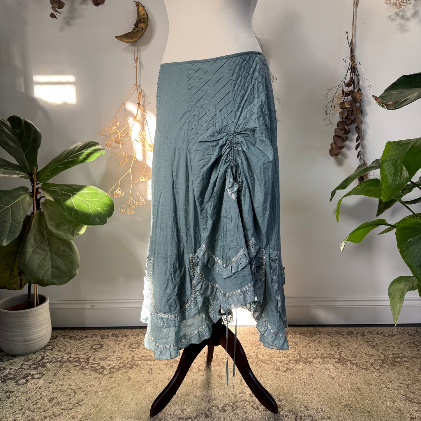 Blue ruched skirt - size M/L