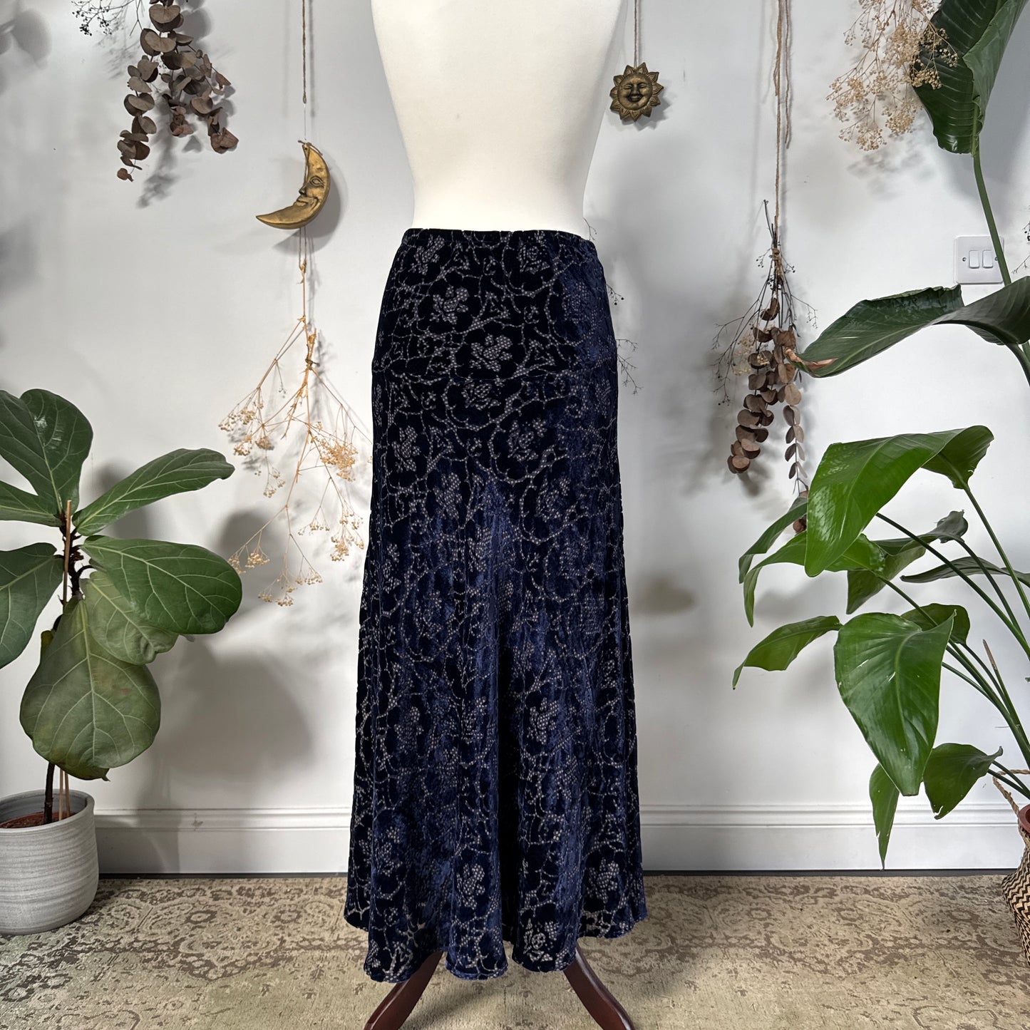 Blue velvet skirt - size M