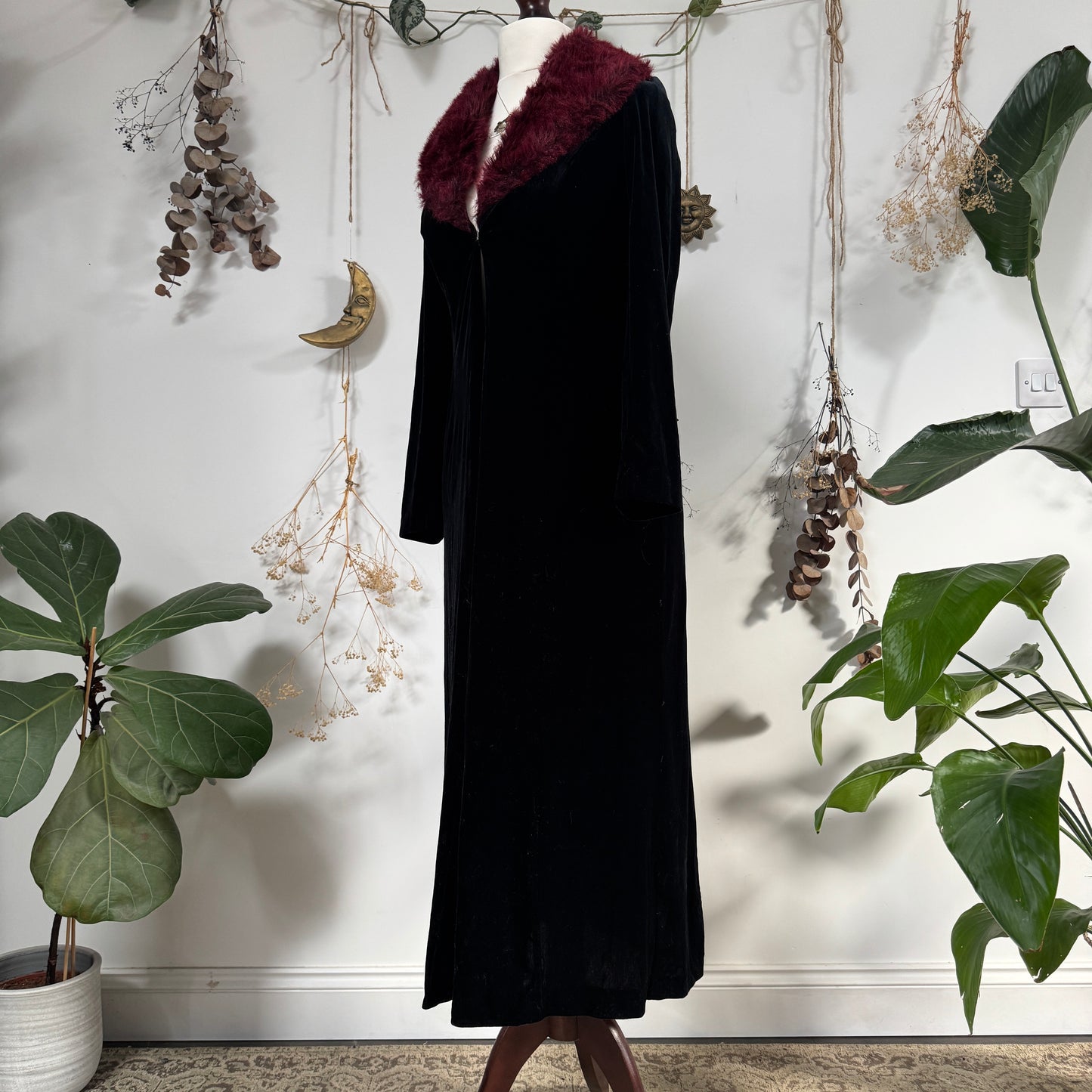 Black velvet duster - size M