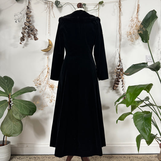 Black velvet opera coat - size S