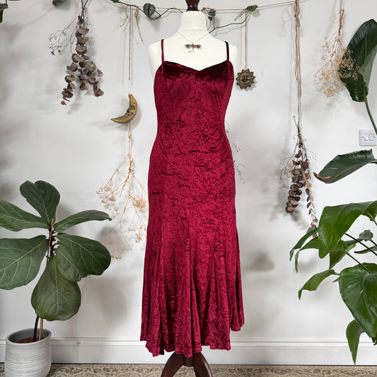Red velvet dress - size M