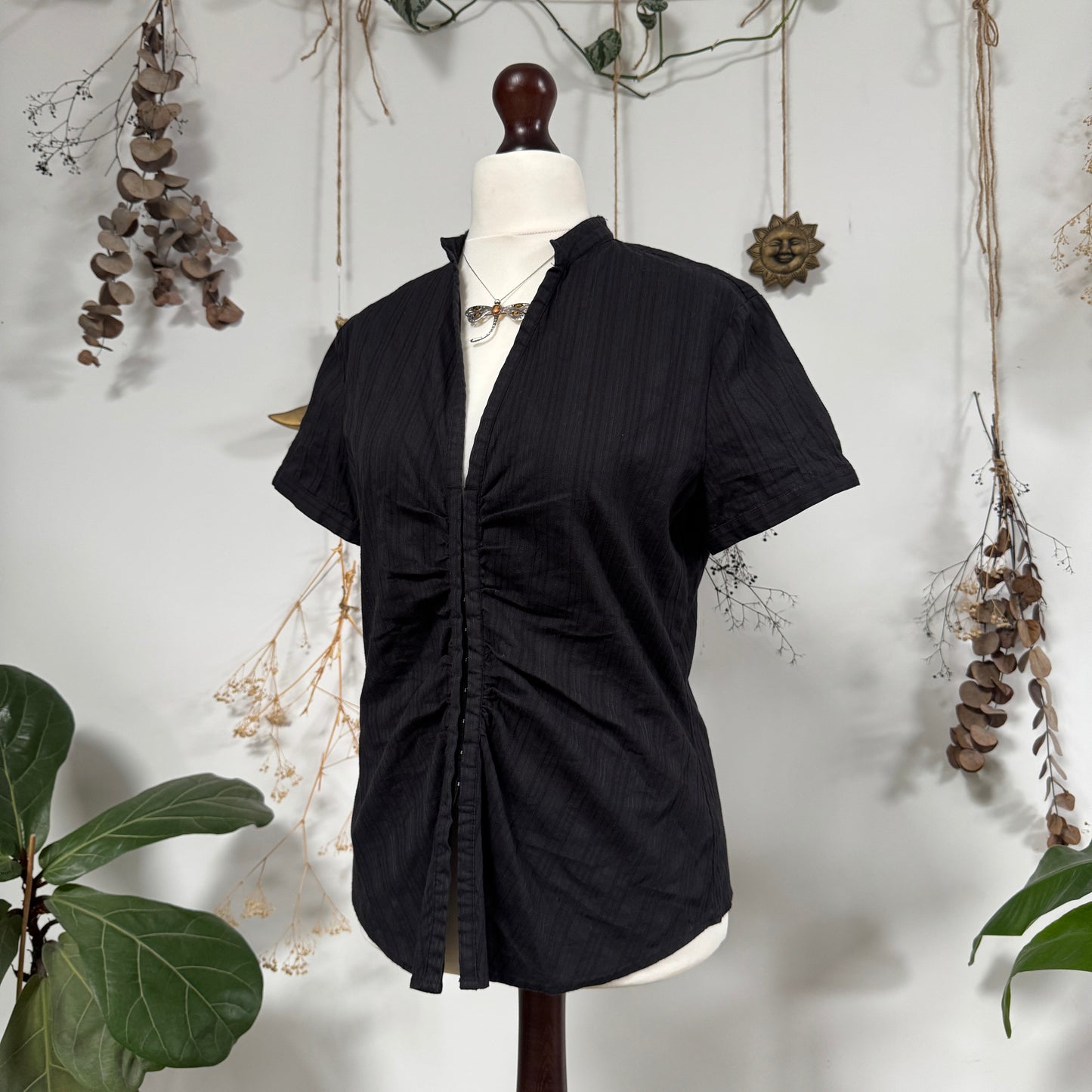 Ruched hook and eye blouse - size L