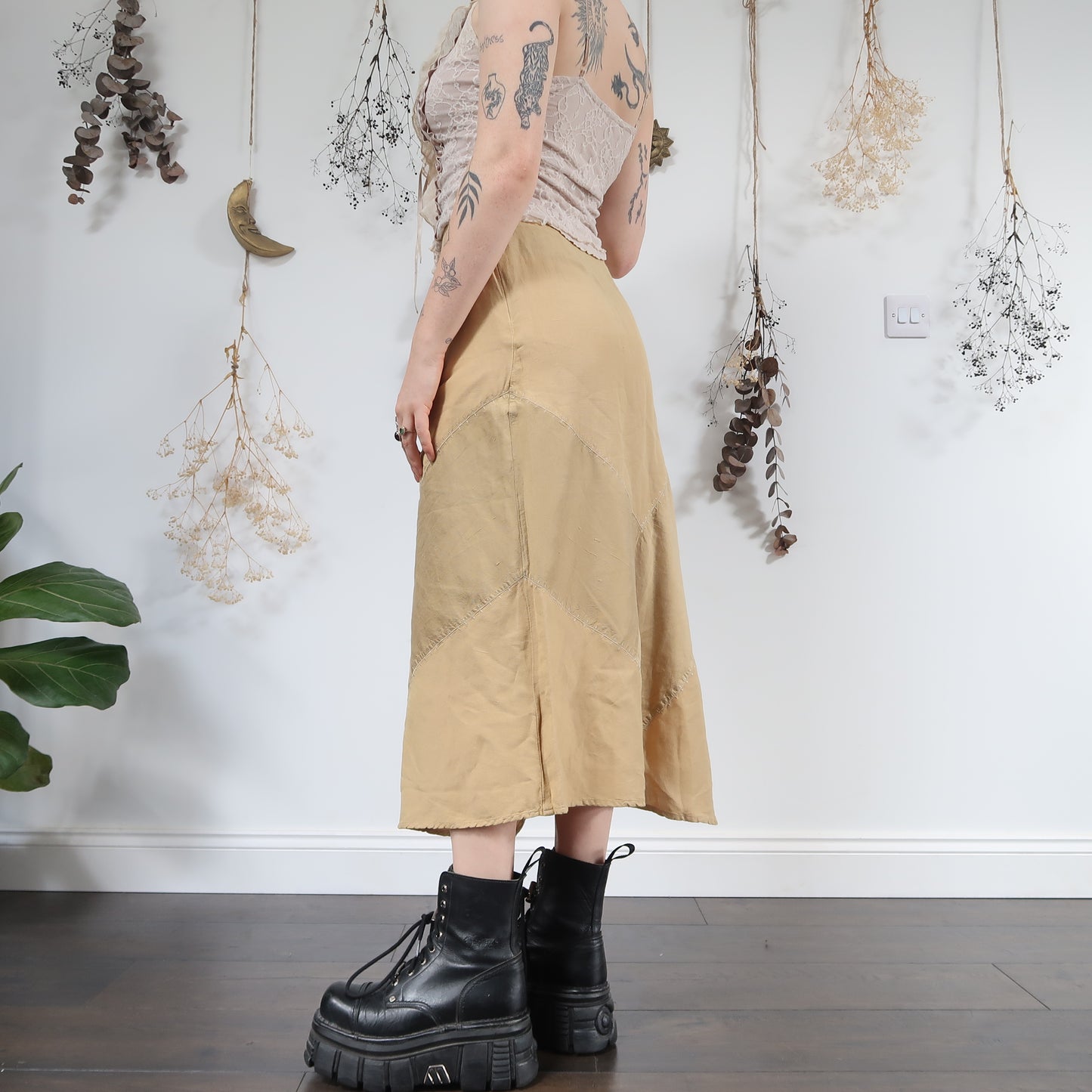 Cream asymmetric skirt - size 10