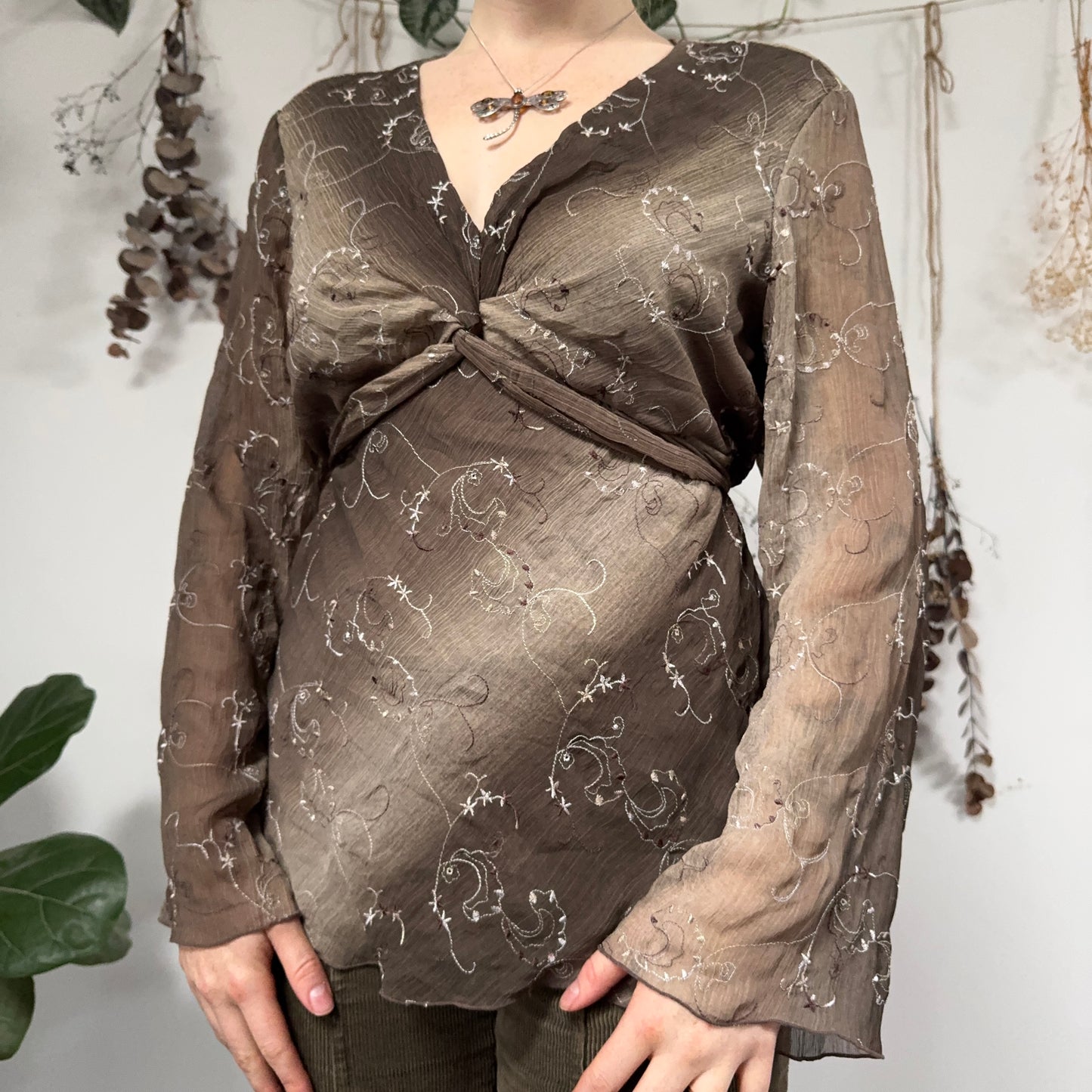 Embroidered top - size L