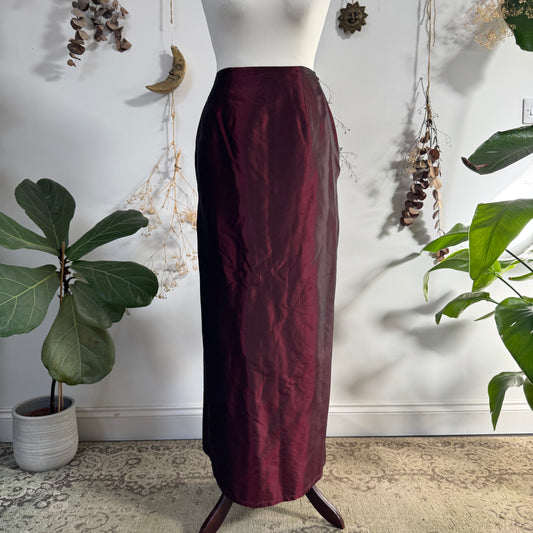 Red iridescent skirt - size S/M