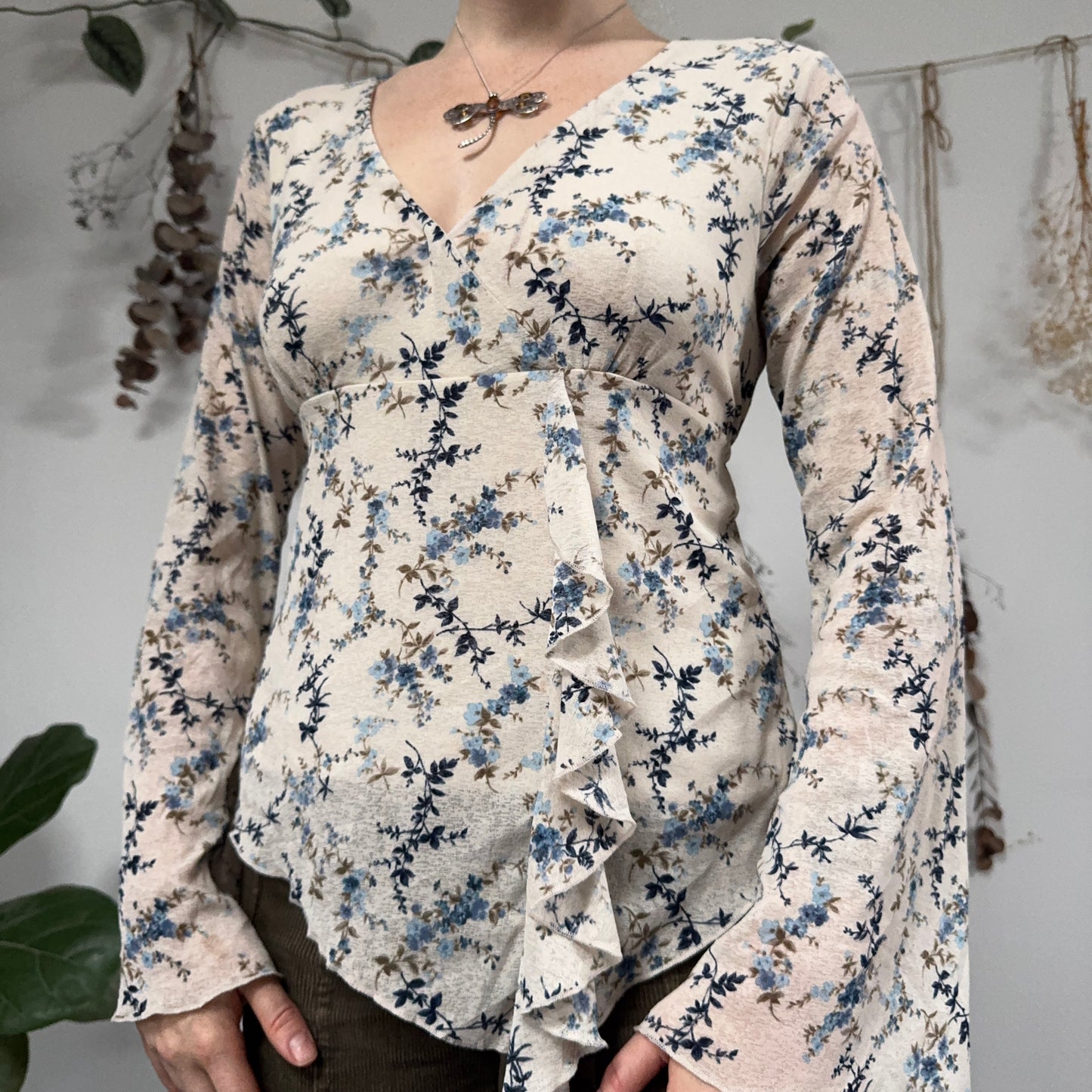 Floral mesh top - size M/L