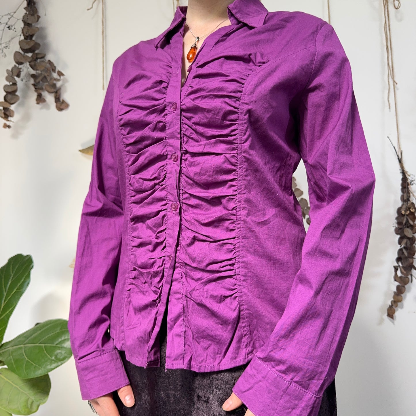 Purple ruched shirt - size L