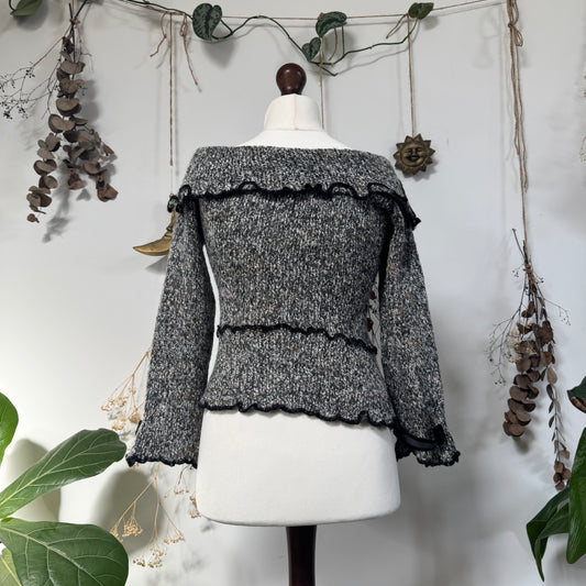 Grey knit top - size M