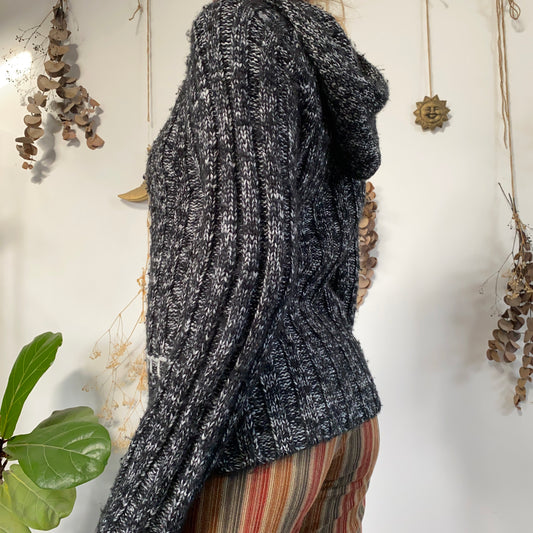 Grey knit zip jumper - size M