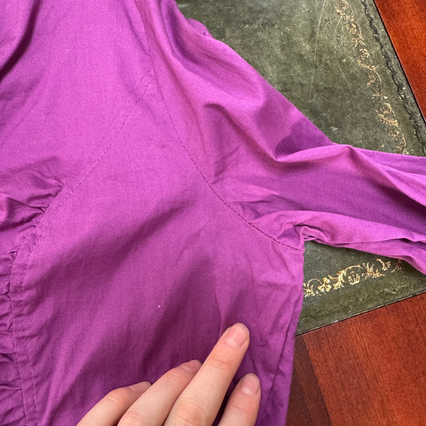 Purple ruched shirt - size L